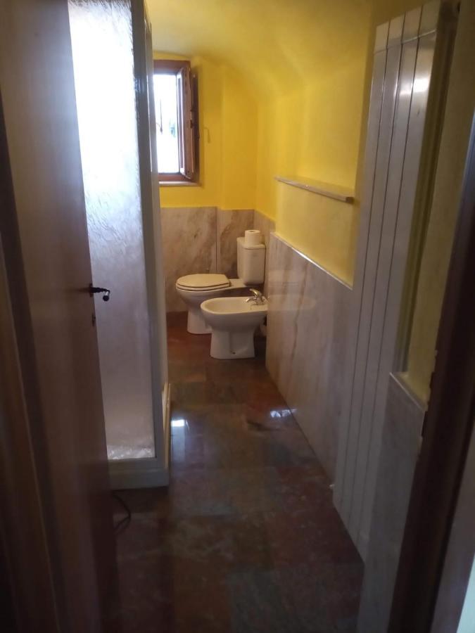 Apartamento Locazione Turistica La Ca Gialla Pontremoli Exterior foto