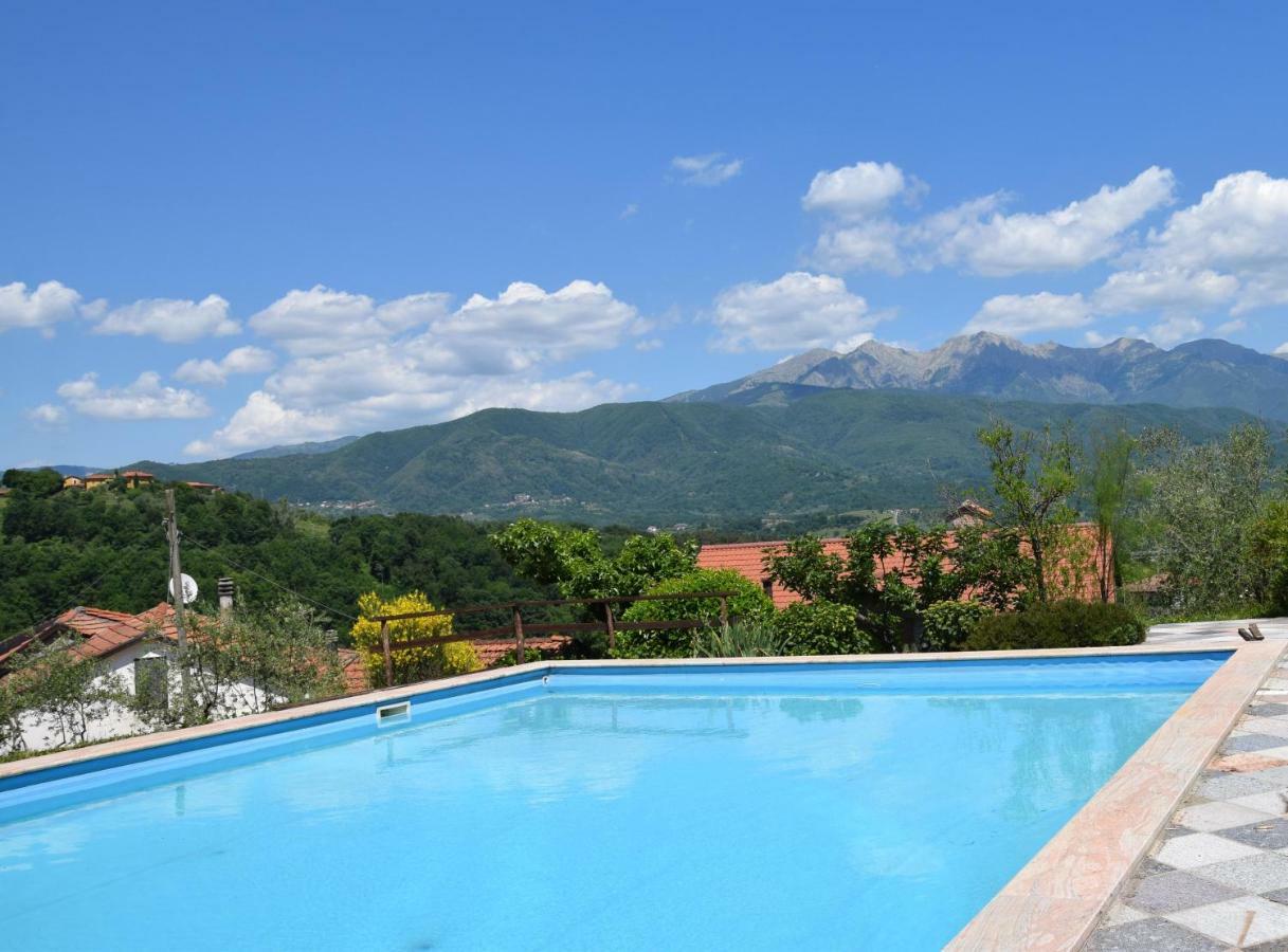 Apartamento Locazione Turistica La Ca Gialla Pontremoli Exterior foto